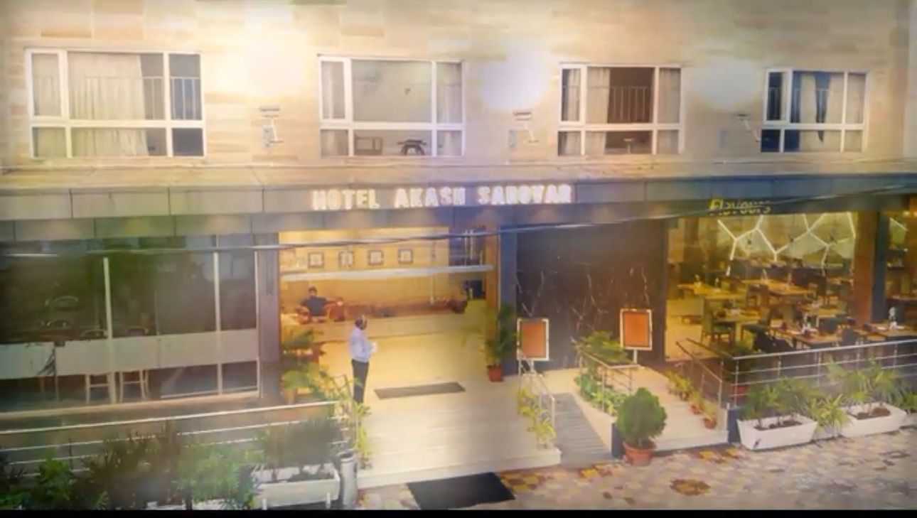 Hotel Akash Sarovar entrance